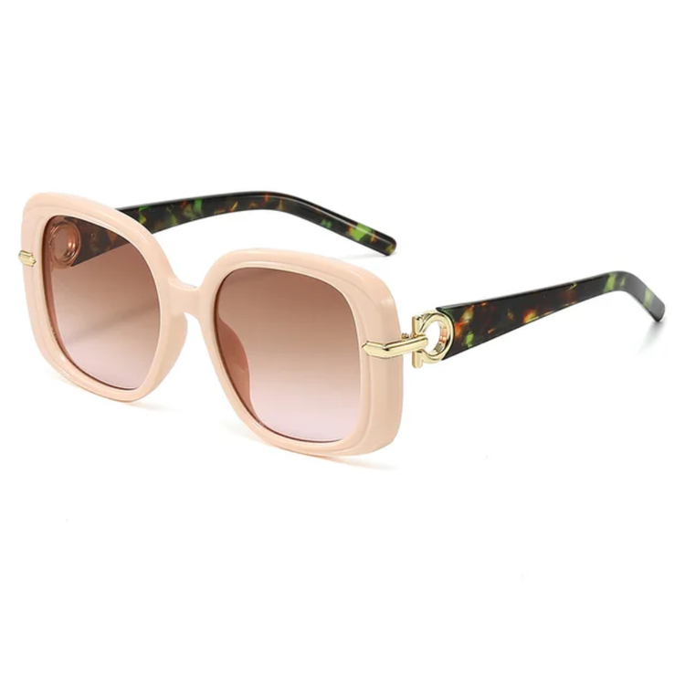 Nadia Women's Retro Oversized Gradient UV400 Square Frame Sunglasses