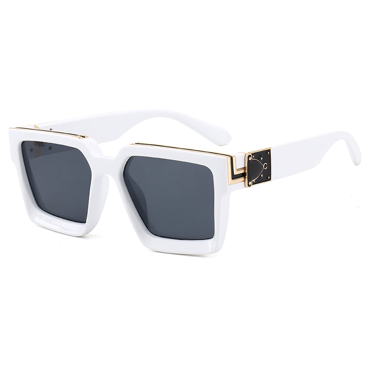 BAILEY UNISEX GRADIENT LENS BLOCK FRAME SUNGLASSES