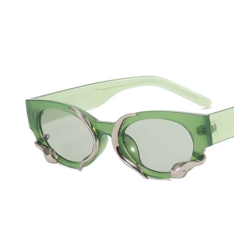 Gia Women's Oval Frame Snake Deatiled Bold Frame UV400 Sunglasses