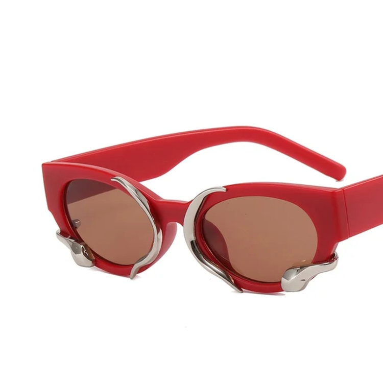 Gia Women's Oval Frame Snake Deatiled Bold Frame UV400 Sunglasses