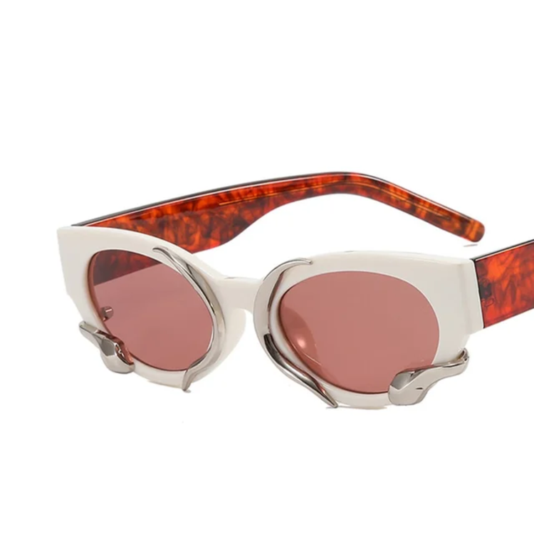 Gia Women's Oval Frame Snake Deatiled Bold Frame UV400 Sunglasses